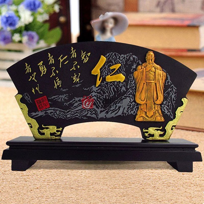 汶上县热火工艺品销售店的工艺品销售属于哪个行业？这似乎是一个简单的问题，却引出了一个复杂的话题。实际上，工艺品销售可以归入多个不同的行业类别。接下来，我们通过对比和案例分析来深入探讨这个问题。